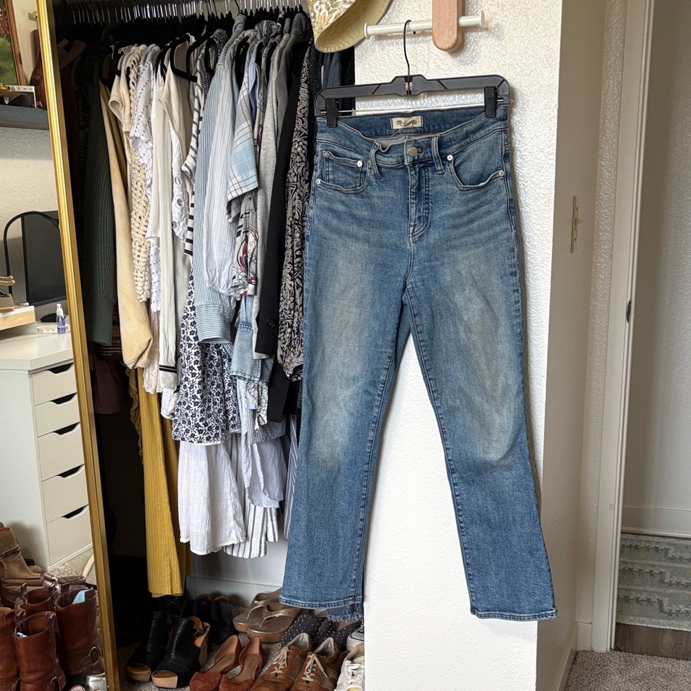 Madewell Women's Mid Rise Kick Out Jeans in Medium Blue Wash